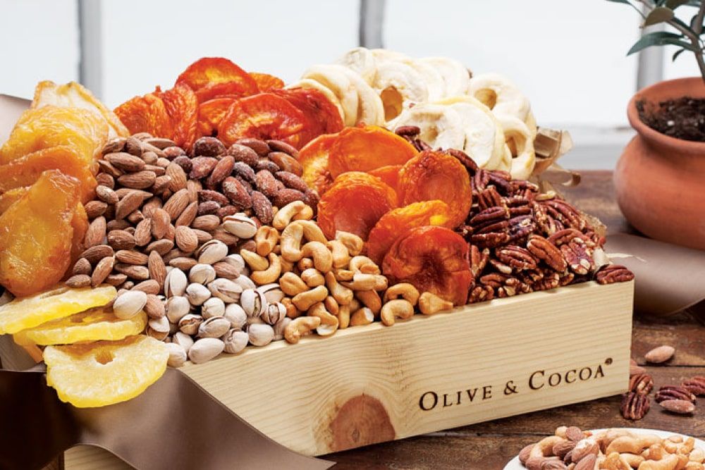 healthy food gift box that contains mixed nuts