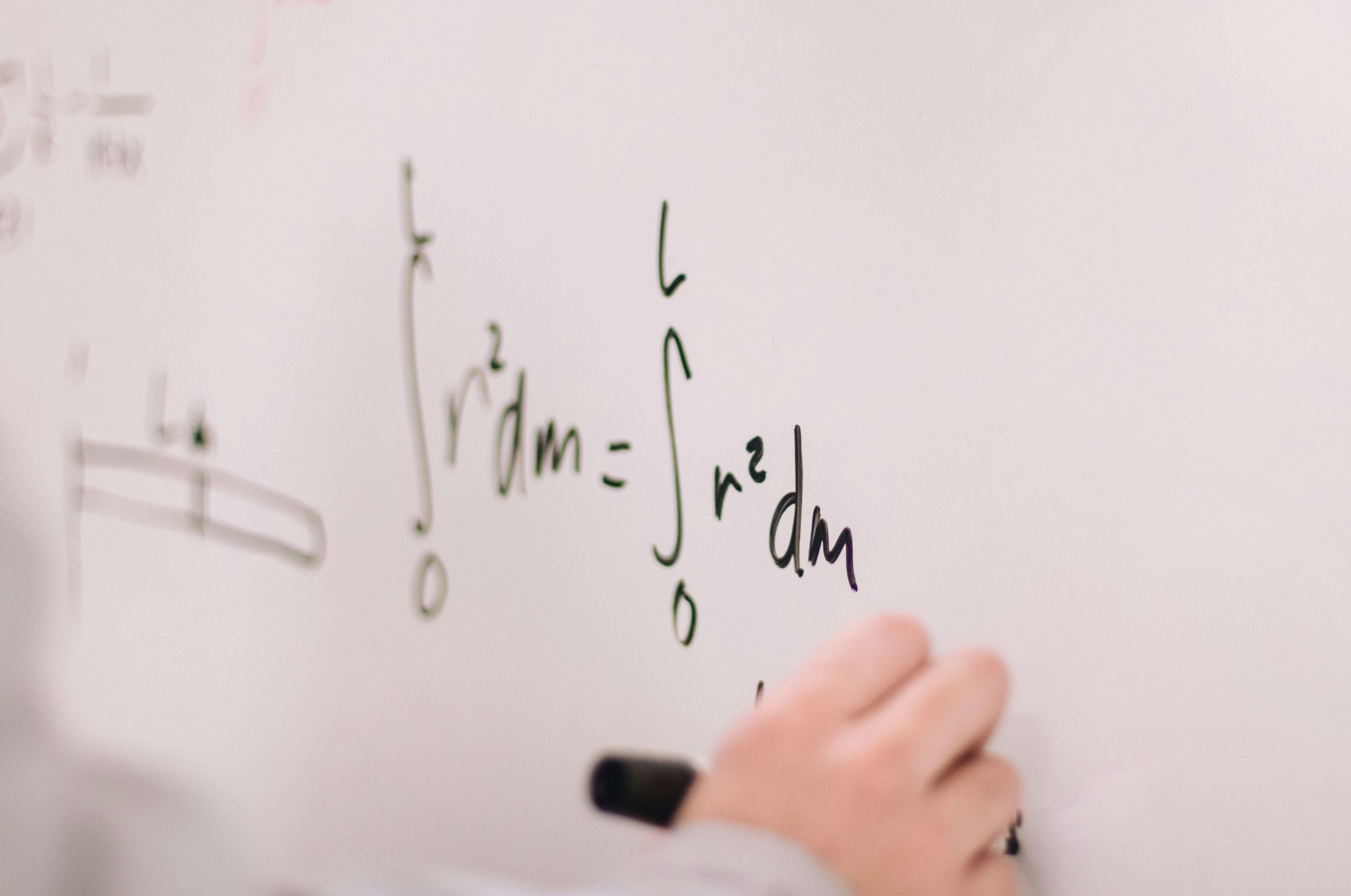 HR ROI Calculator: Measuring Employee Retention & Engagement Impact with AI-Powered Recognition