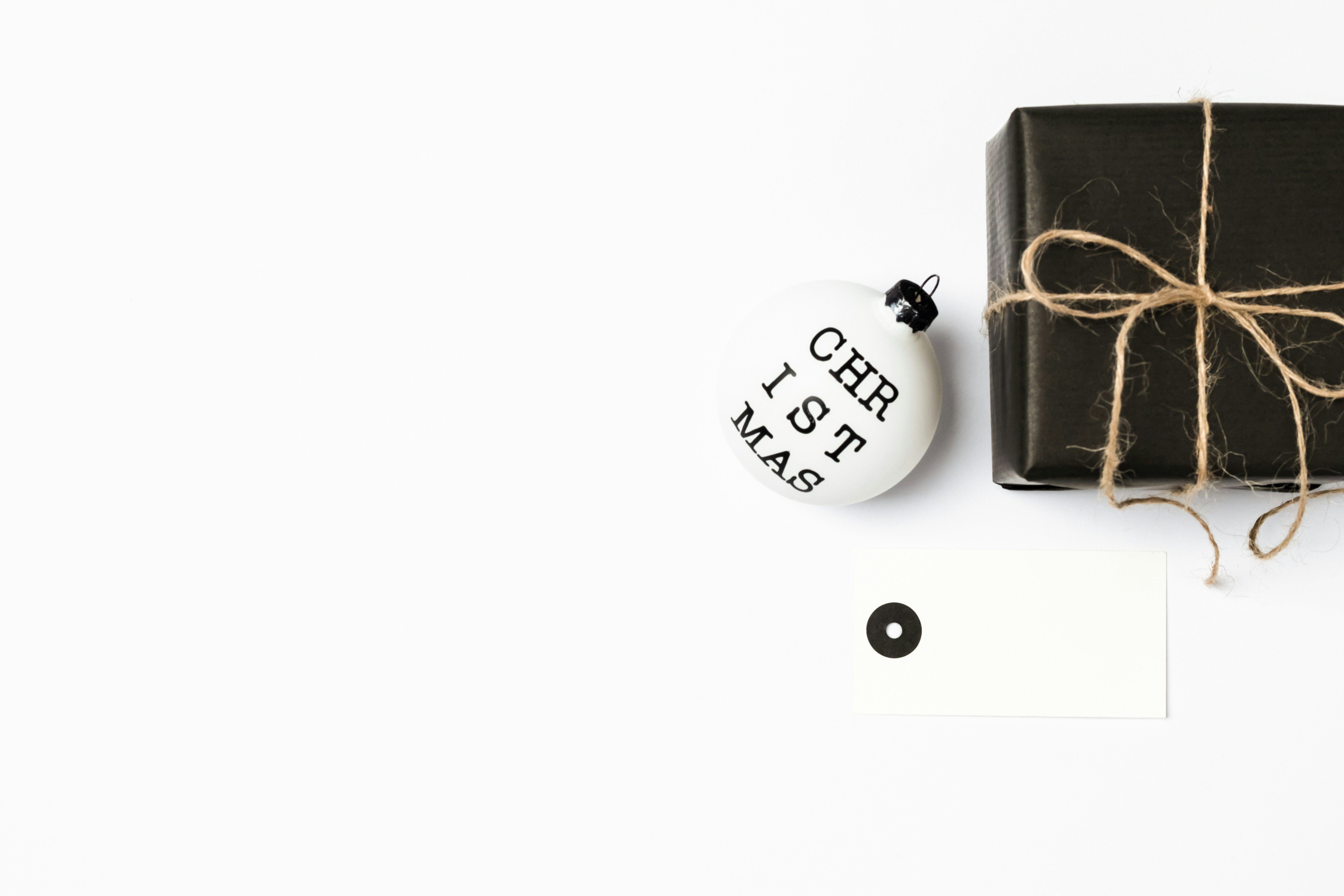 gift ready for corporate clients - Company Swag Ideas